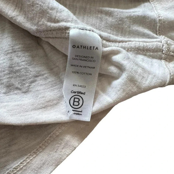 Athleta Beige Camo Athletic Tee S - Picture 4 of 4